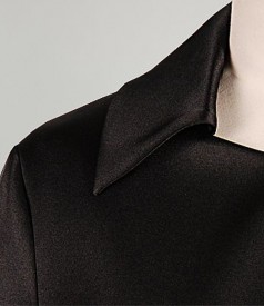 Black bolero of elastic satined fabric