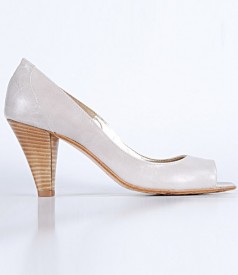 Letizia Ferrari grey leather shoes S725