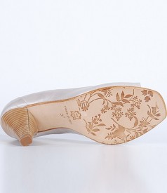 Letizia Ferrari grey leather shoes S725