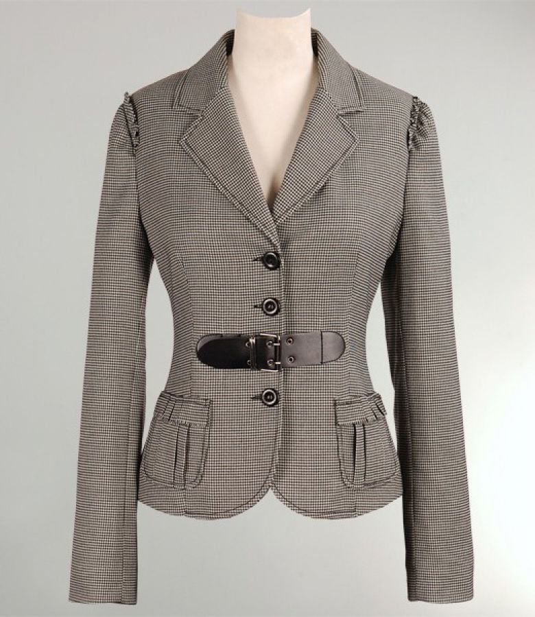 Pepita jacket with black outfit