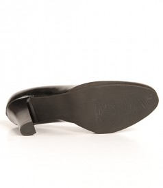 Art manually painted black lacquered leather Astore shoes
