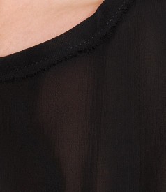 Blouse with applied on the inset