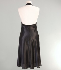Elastic satin dress with lace trimmings and bare back