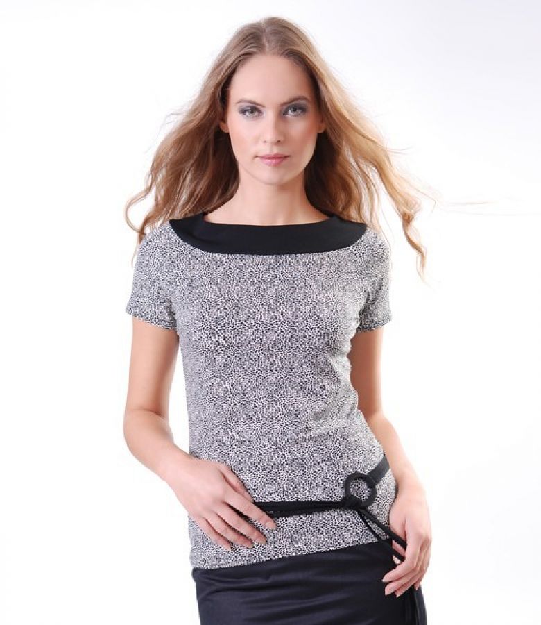 Black and white print top with waist tie