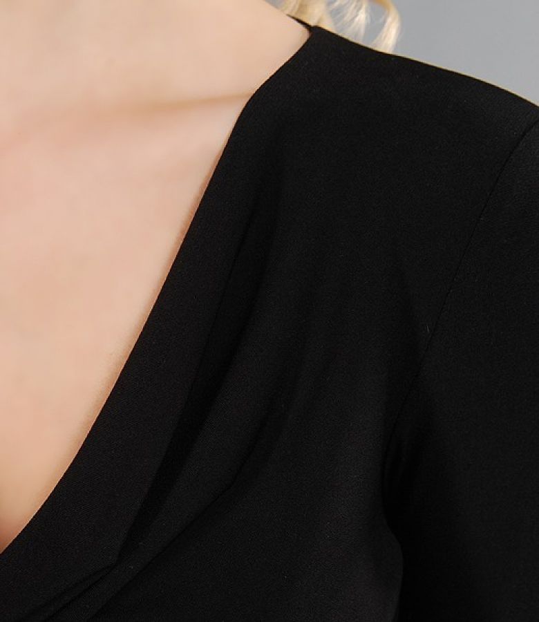 Stretch jersey top with sleeves and draped neckline black - YOKKO