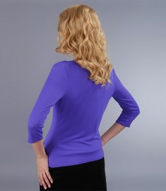 Purple jersey blouse tied with cord