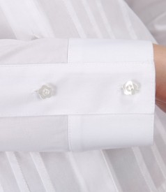 White shirt from elastic cotton with stitches