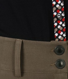 Khaki skirt with wide belt and false pockets