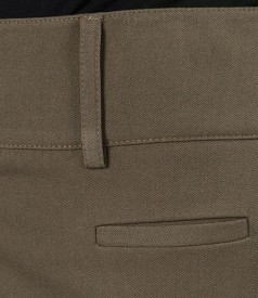 Khaki skirt with wide belt and false pockets