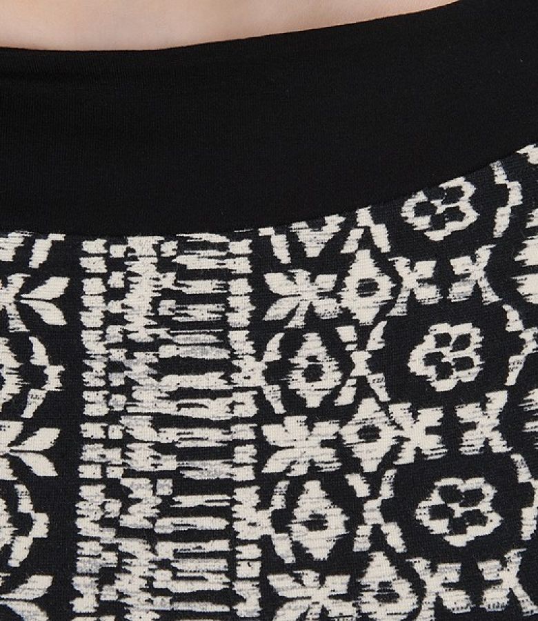 Graphic print top with waist tie