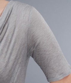 Jersey t-shirt with sleeves and folds