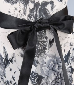 Printed veil dress with folds and satin belt