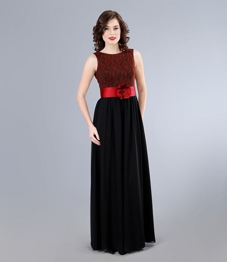 Long dress with elastic brocade corsage and cord