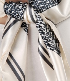 Printed elastic satin scarf
