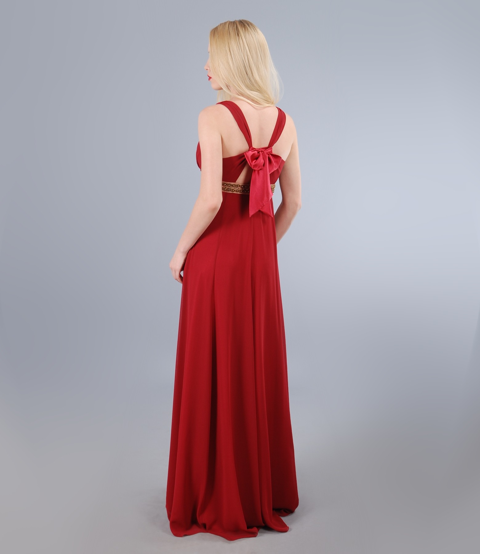 Fitting long dress with veil and bow YOKKO