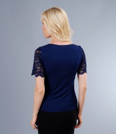 Elastic jersey t-shirt with lace sleeves