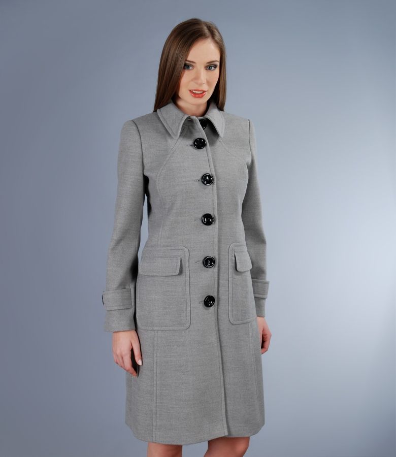 Grey coat with applied pockets