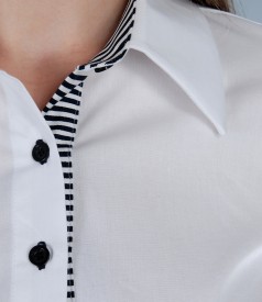 Elastic cotton shirt with trim