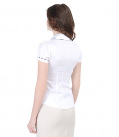 Shirt with elastic cotton and rounded collar