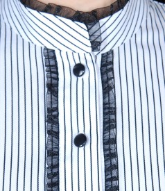 Elastic cotton shirt with trim