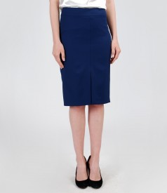 Elegant skirt with slit