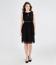 Short veil dress with folds