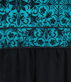 Corsage dress with velvet patterns