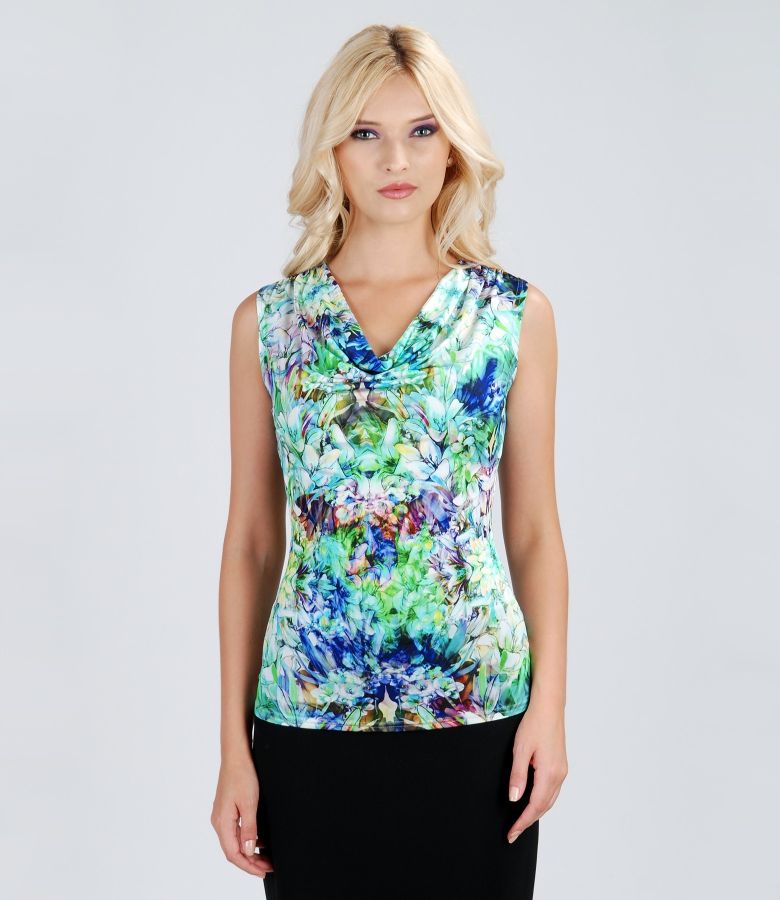 Printed elastic t-shirt with folds