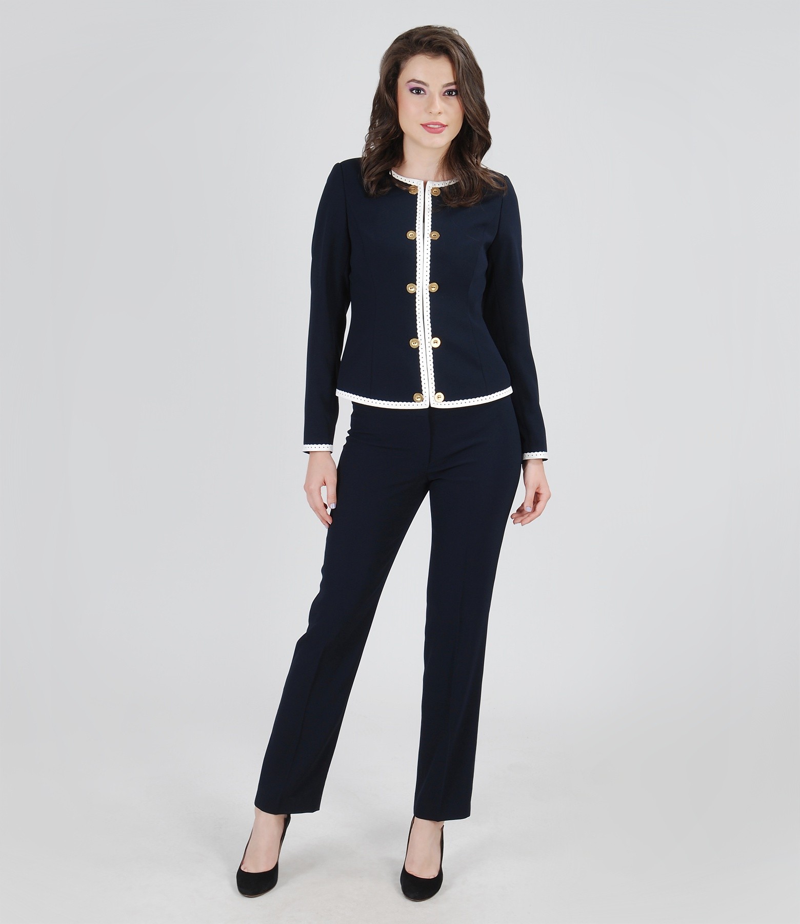Elegant navyblue outfit with lacquer contrast trim YOKKO