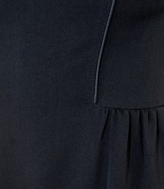 Elastic fabric skirt with pleats