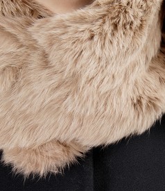 Natural fur collar