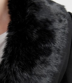 Natural fur collar