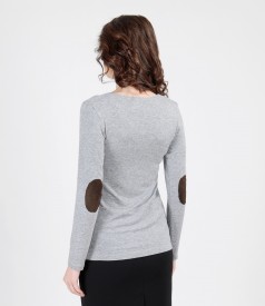 Soft elastic jersey blouse with wool