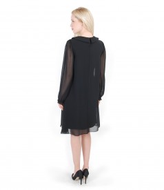 Evening veil dress with puffed sleeves and trim