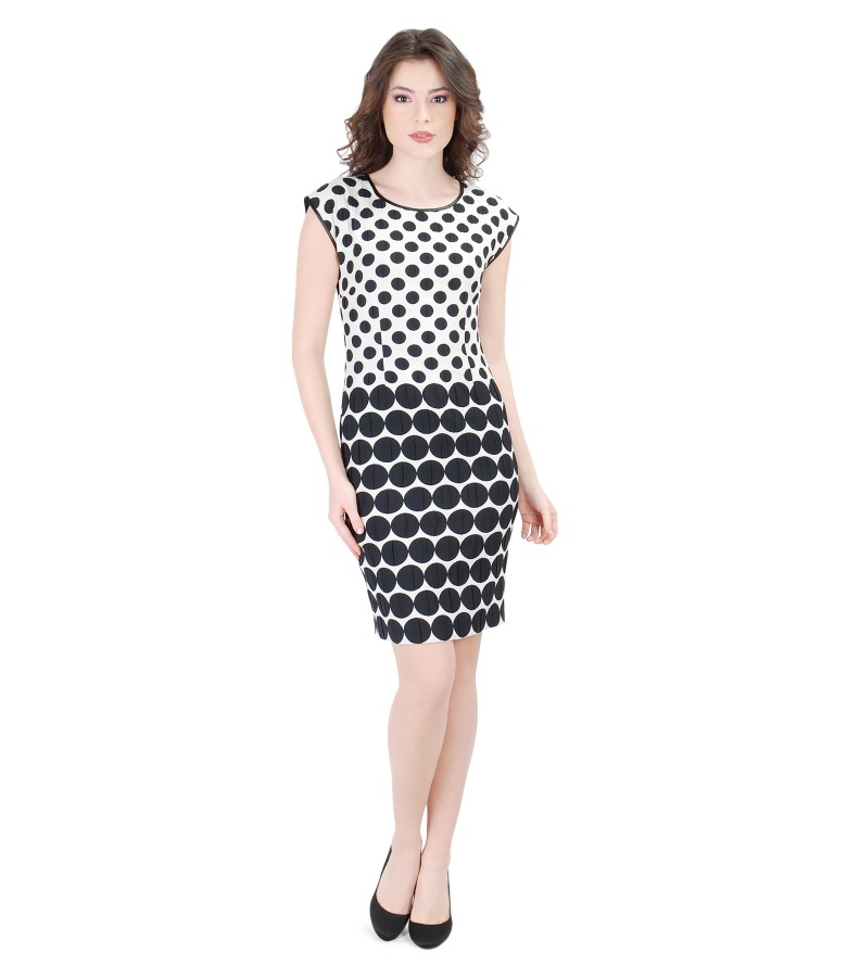 Elastic cotton dress embossed with dots