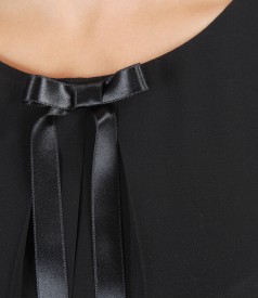 Veil blouse with folds