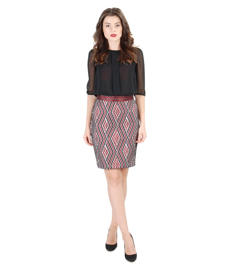 Elegant outfit with elastic broca short skirt