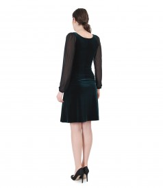 Elegant outfit with blouse and elastic velvet clos skirt