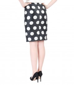 Pencil skirt with dots and zipper slit