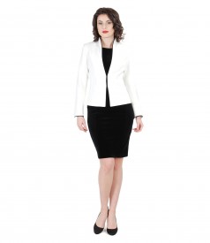 Elegant outfit with cream jacket and velvet dress