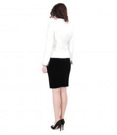 Elegant outfit with cream jacket and velvet dress