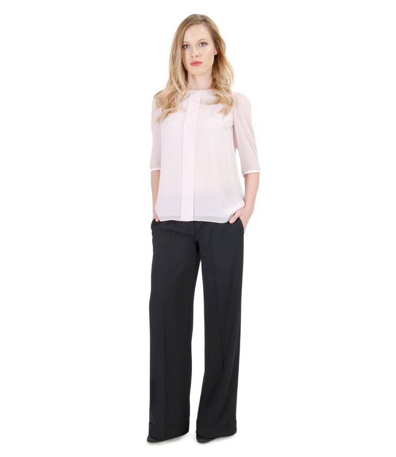 Casual outfit with veil blouse with large pants with cuffs edge