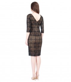 Elastic lace dress with overlapped chest