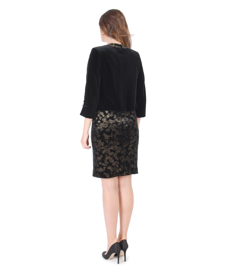 Elegant outfit with elastic velvet dress