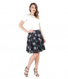 Casual outfit with flared skirt and uni jersey blouse