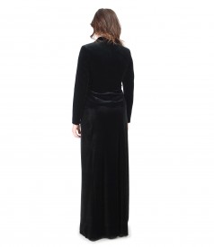 Long skirt and black elastic velvet jacket