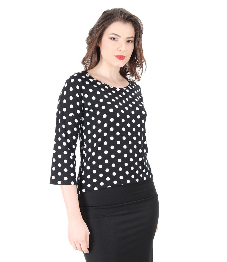 Elegant blouse made of elastic jersey with polka dots