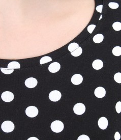 Elegant blouse made of elastic jersey with polka dots