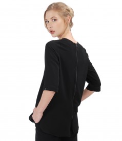Casual blouse with zipper on the middle back