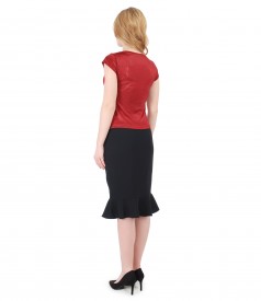 Elegant outfit with elastic jersey blouse and skirt with frill